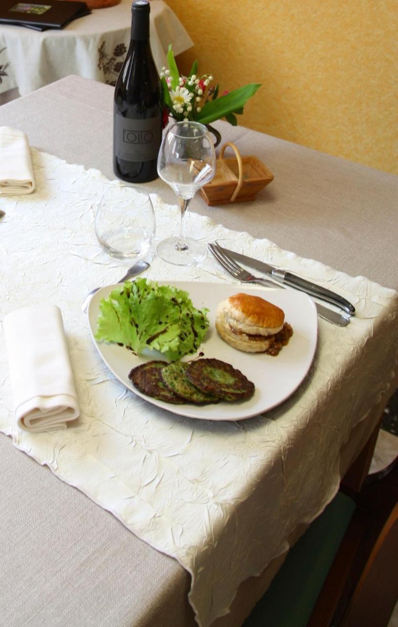 Hotel Le Relais Du Coustoubi Campouriez Kültér fotó